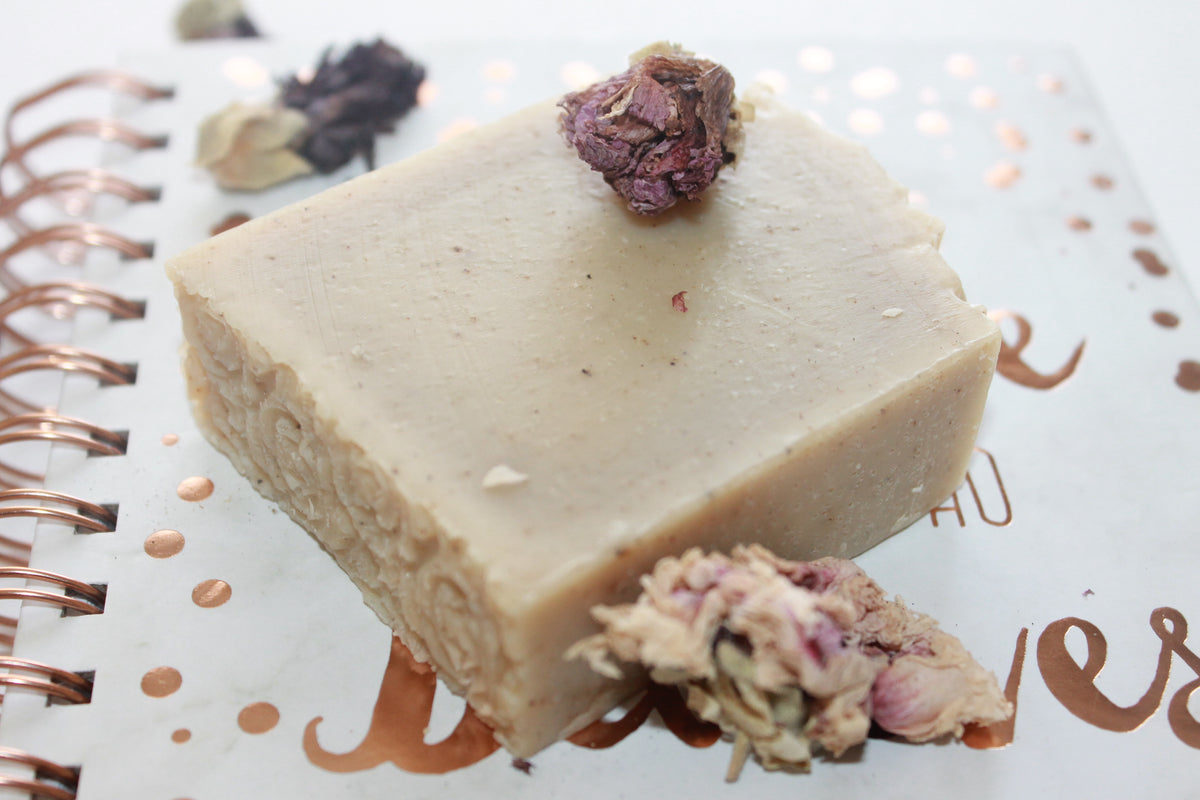 Esther's Handcrafted Herbal Frankincense & Myrrh (Favor) Bar (Earthy, richly lathering)